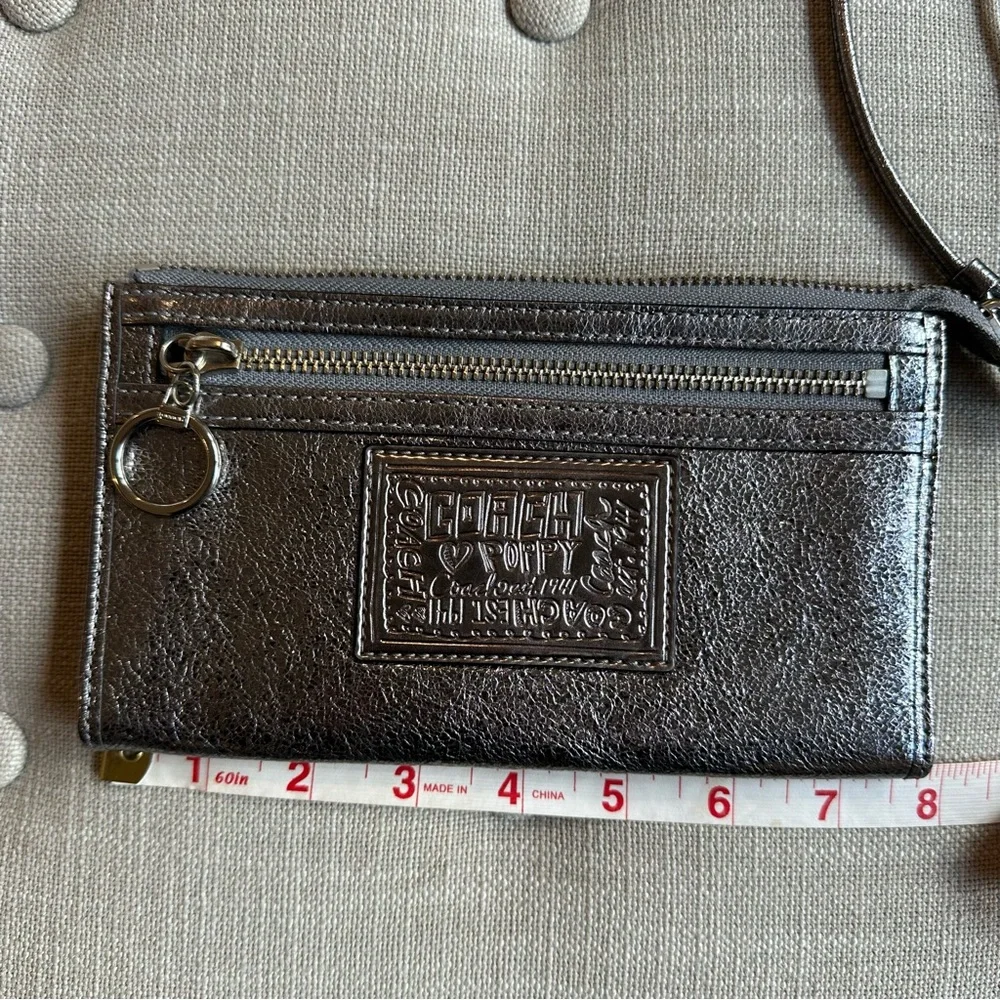 Coach Poppy Wristlet Wallet Shiny Metallic Gray Silver - Picture 6 of 9